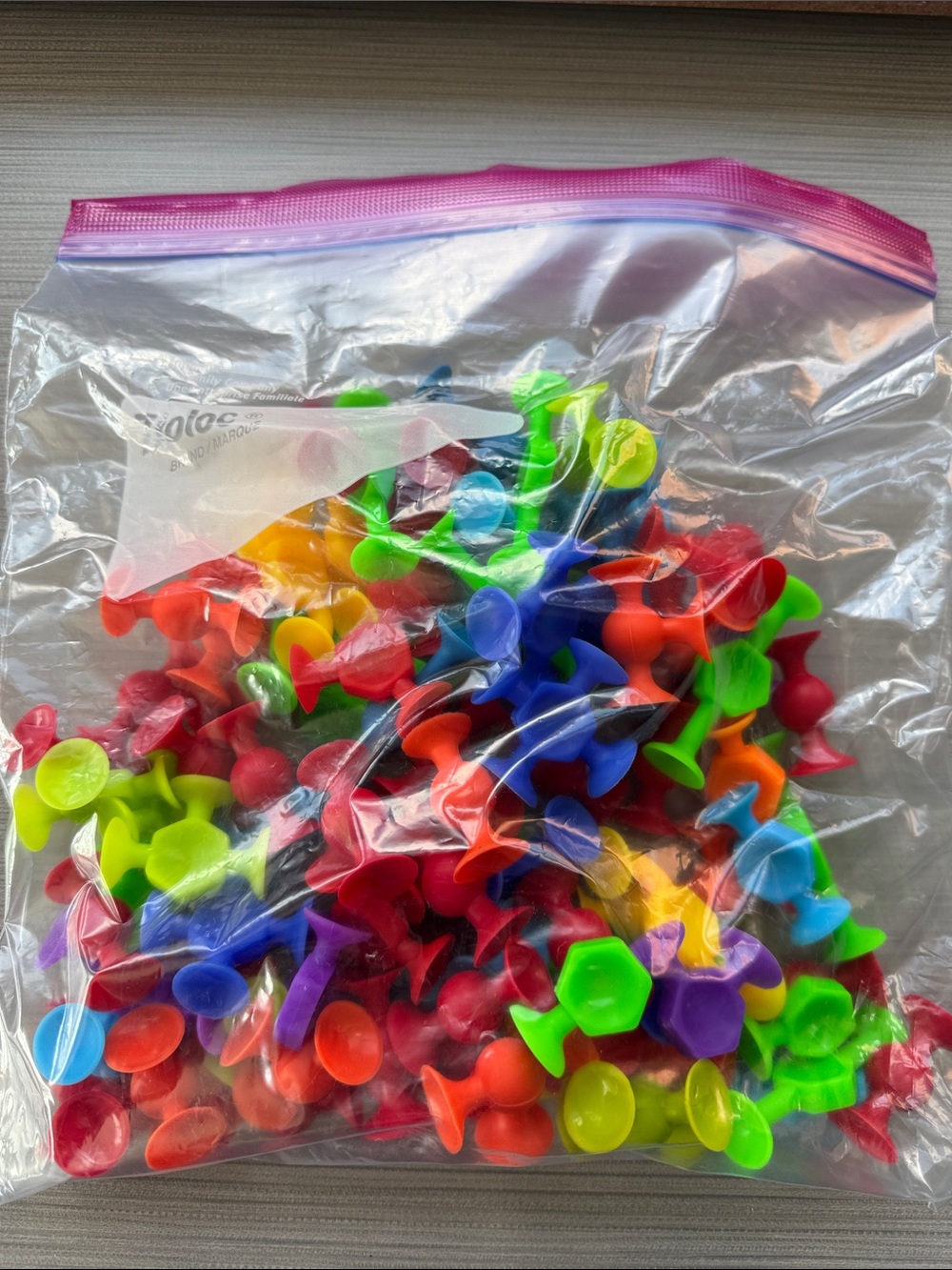 🧩 EUC Suction Construction Toy Lot – Colorful Sensory STEM Building Pieces - Picture 3 of 4
